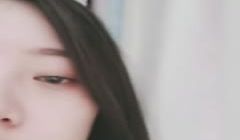 #逗号_笑容甜美纯洁极品美女主播收费房和男友啪啪