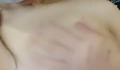 【干女朋友的闺蜜】舔逼狂魔把妹子舔得水流成河，掰