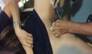 中国女孩往阴蒂打阴环癖好真独特，难道操起来会更爽