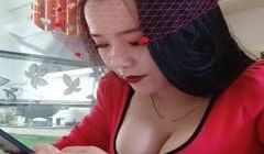 诱人绿播新娘妆全程露脸成熟有味道，风骚的大奶子骚