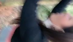 今天天气好晴朗，带学生妹钻进小树林里野战一把，美