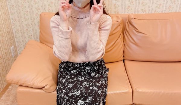 一看就知道完全的处女K先生，19岁女大学生，出生