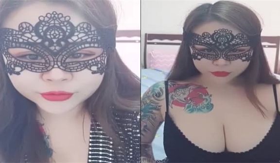 面具巨尻骚主播直播扭动肥臀诱惑