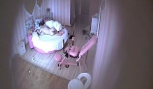 【偷拍】精品特色宾馆偷拍胸大性感的气质美女不愿意