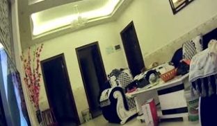 【偷拍】360监拍中年夫妻沙发扒下老婆的内裤爱爱