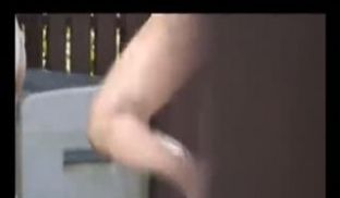 【姐弟】清晰拍摄一对情侣大浴缸里舔弟弟舔妹妹 水