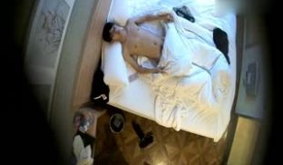 四眼田鸡和小女友开房毒龙