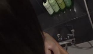 清纯学生妹美鲍被无情蹂躏下