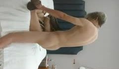 202223【无情的屌丶】约操网红脸骚女，换上自