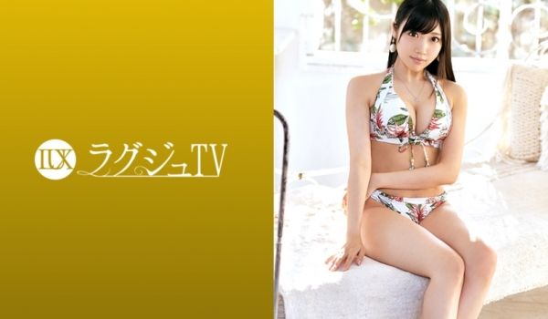 服装设计师雏田悠真空试穿自制蕾丝内衣 湿透的私密