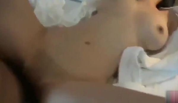 清纯妹子被操的呻吟不断