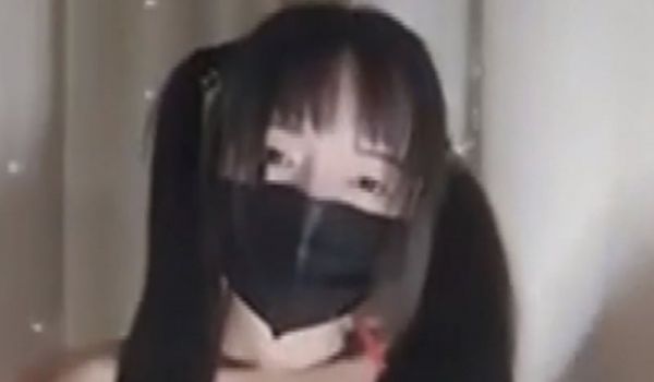 道具小JJ抽插自慰好多白色液体!